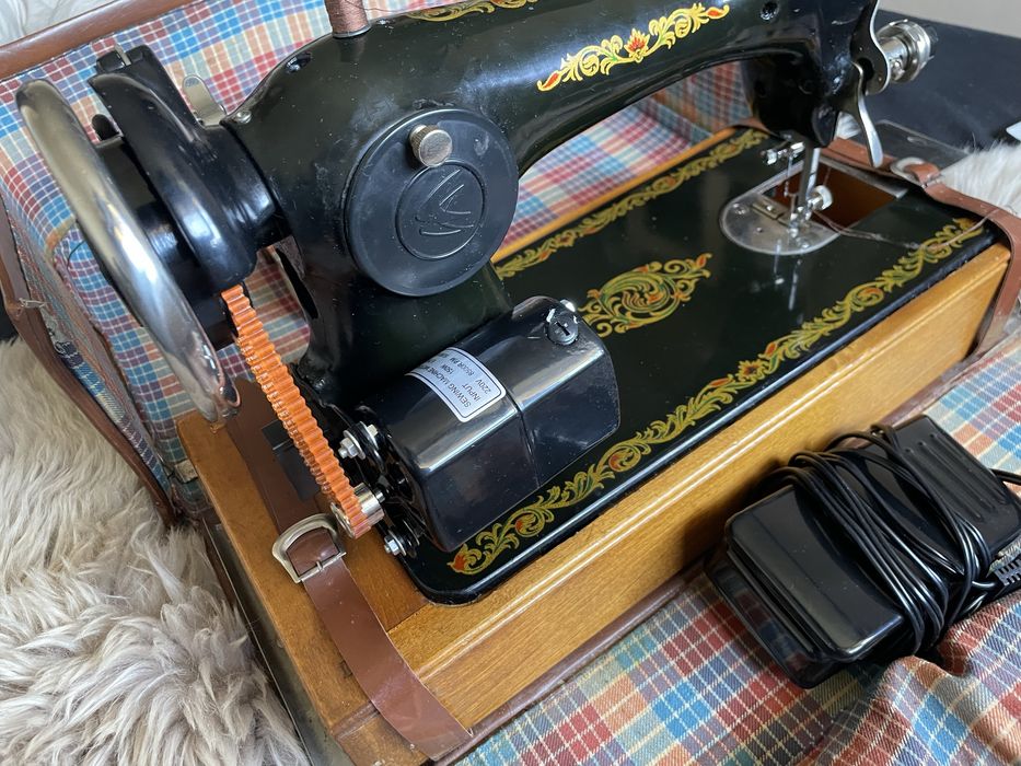 Masina de Cusut Vintage Singer Podolsk