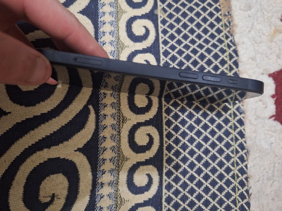 Аифон apple12 сатылады