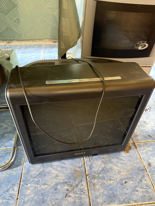 Продам телевизор Sony с колонками