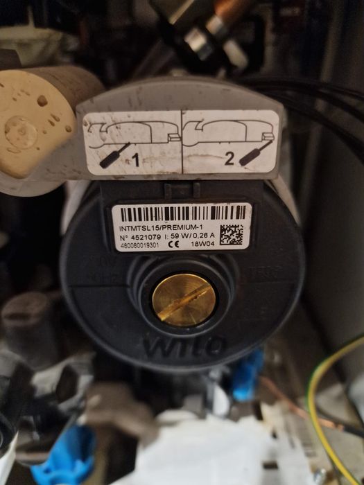 Vindem pompe recirculare WILO,  Ener Plus. Grundfos.