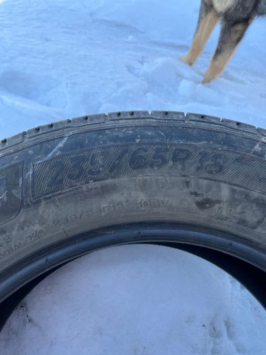 Срочно продаю шины 235/65 R18