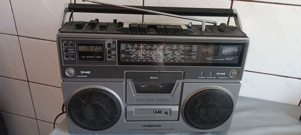 Radiocasetofon Universum CTR 2304U