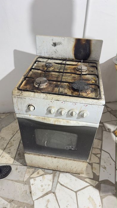 Отдам даром газовую плиту