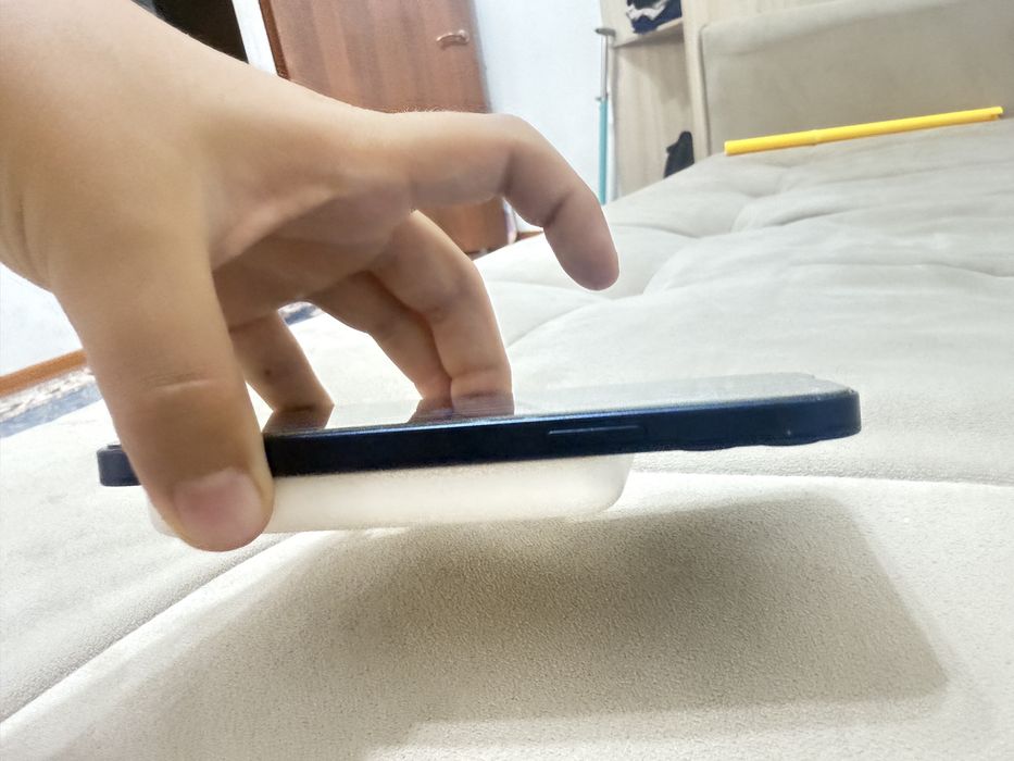 Продам айфон 12,магсейф,айрподс про 2