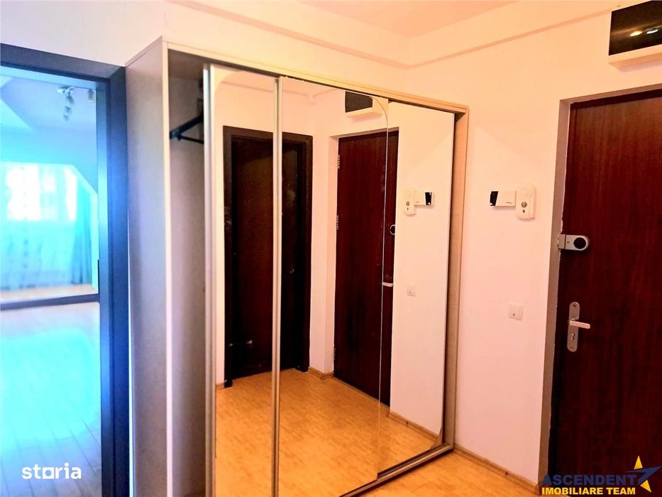 Apartament generos 3 camere de inchiriat, in zona apreciabila, Nicolae