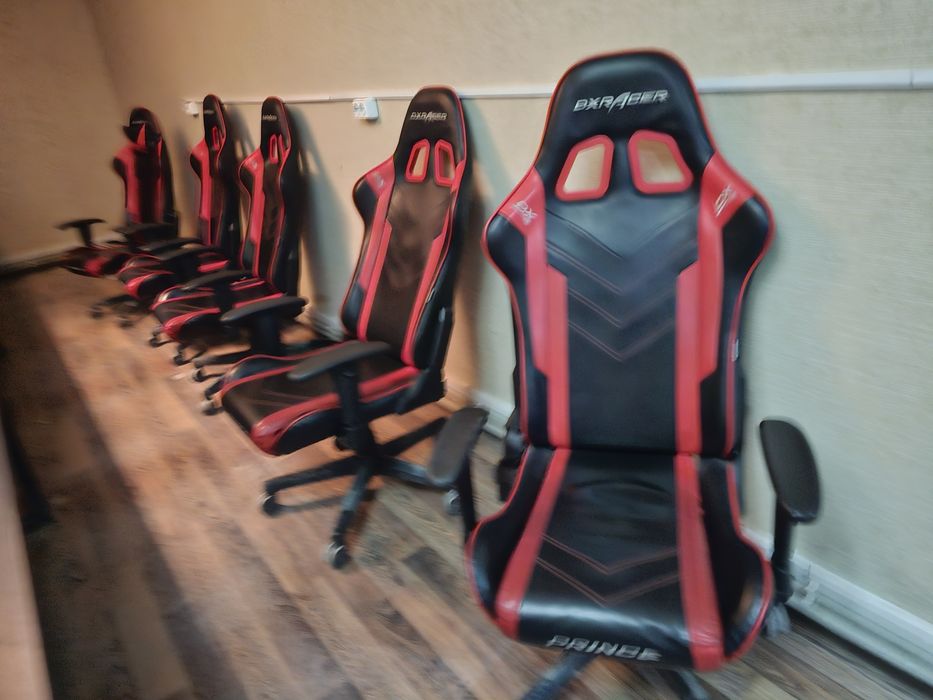 , компьютерный стол и бар