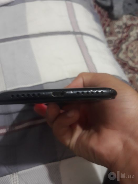 Xiaomi Redmi S2 32 gb yaxshi telefon  manzil olmaliq ekiran chatnagan