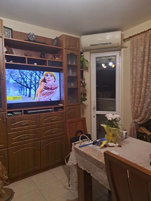 Обзавеждане за кухня със секция