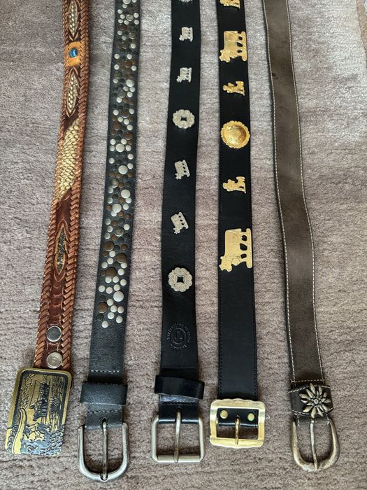 Curele din piele  cu accesorii metalice