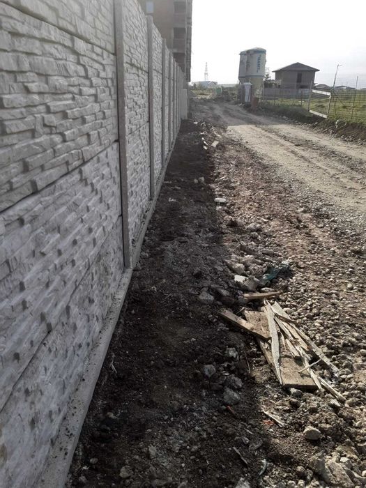 Inchiriez garaje si parcare