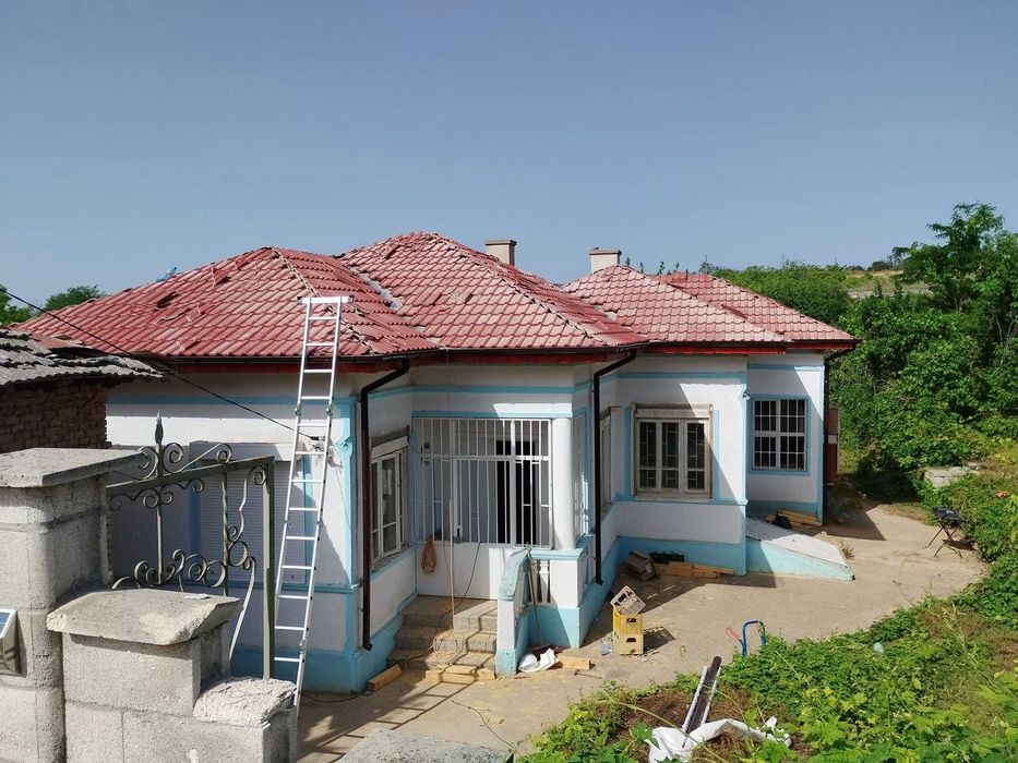 Къща за продажба в село Красен