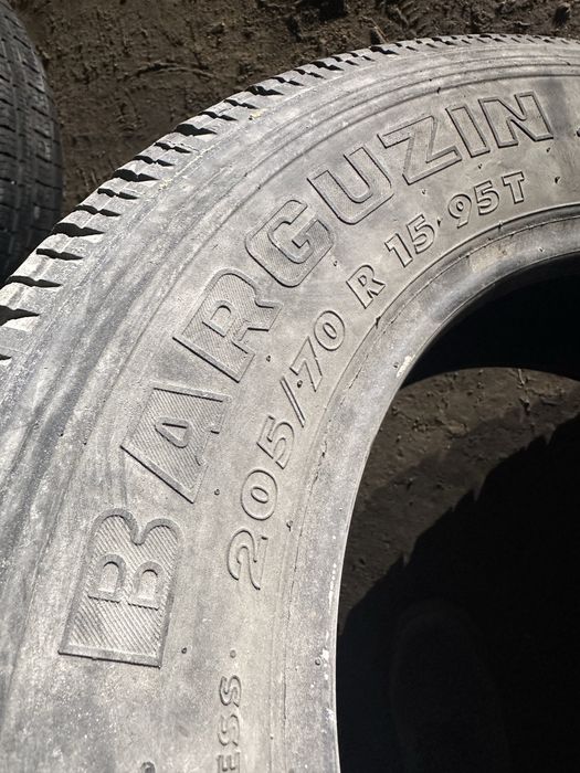 Шины 205/70R15 (2шт)