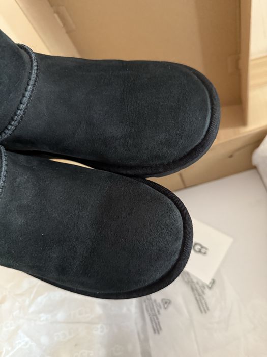 Ghete UGG Bailey Button originale