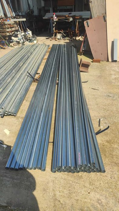 Поцинковани тръби - колове за ограда със 3 дупки двустранно.  Дължина 2 м Дебелина 2 мм Ф - 4.1 см