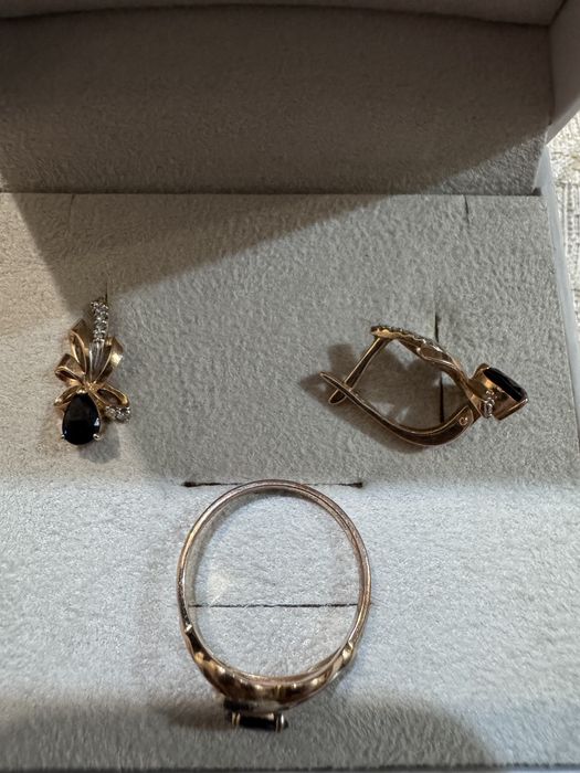 Продам золотой комплект