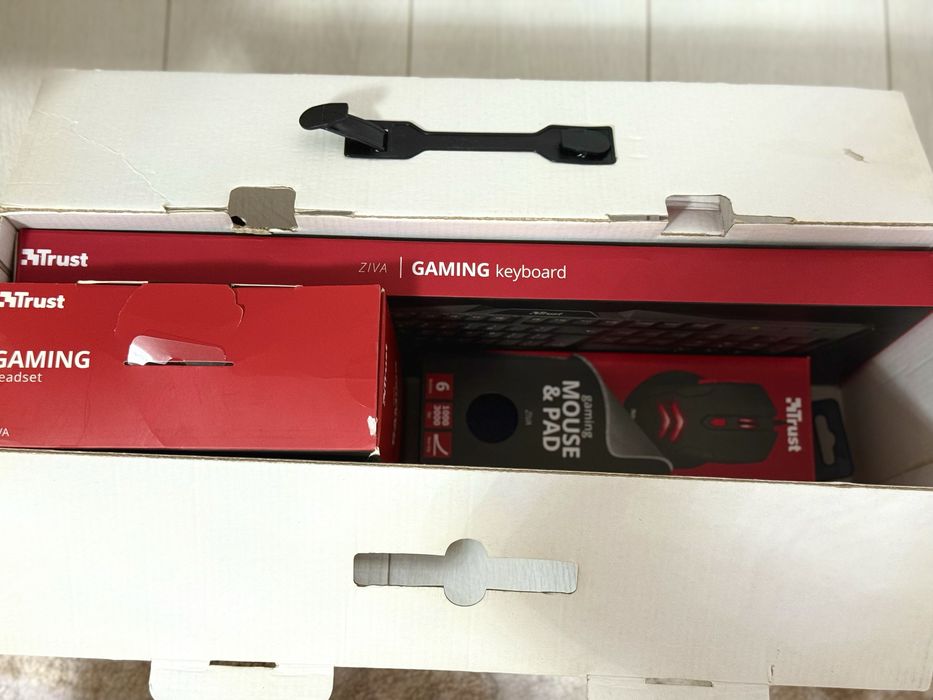 TRUST GAMING BUNDLE keyboard, headset, mouse & mouse pad