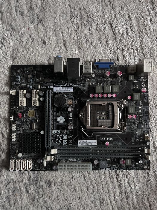 Материнская плата LGA1155