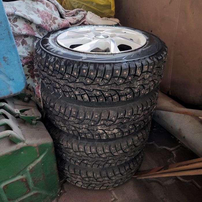 Диски с зимней резиной