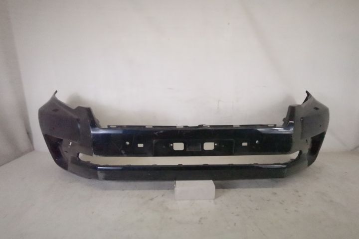 Предна броня Оригинална С Датчици И Миещи Устройства В Добро Състояние