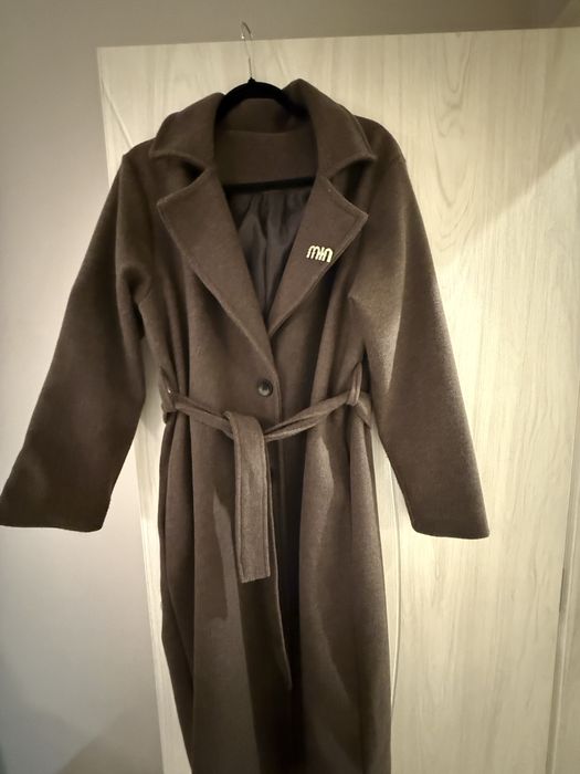 Кафяво палто, Универсален размер