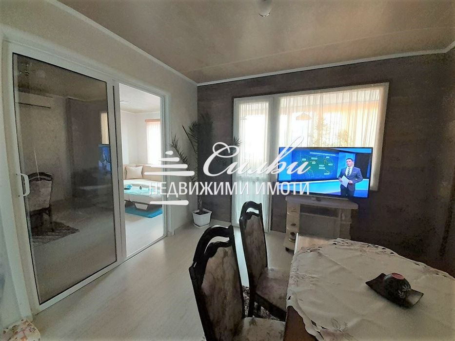 Просторен ЧЕТИРИСТАЕН апартамент в района на Пети полк!