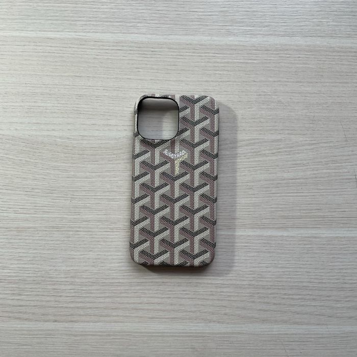 Чехлы для айфонов