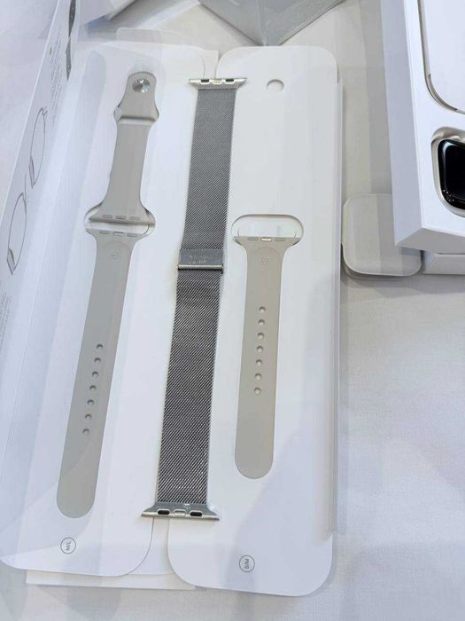 Apple Watch Series 8 45mm Starlight GPS + Curea Milaneza + Suport