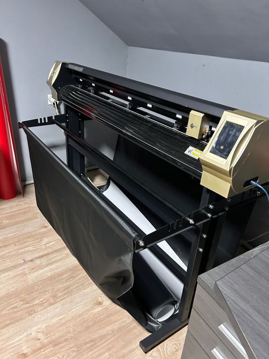 Режущий плоттер SKYCUT