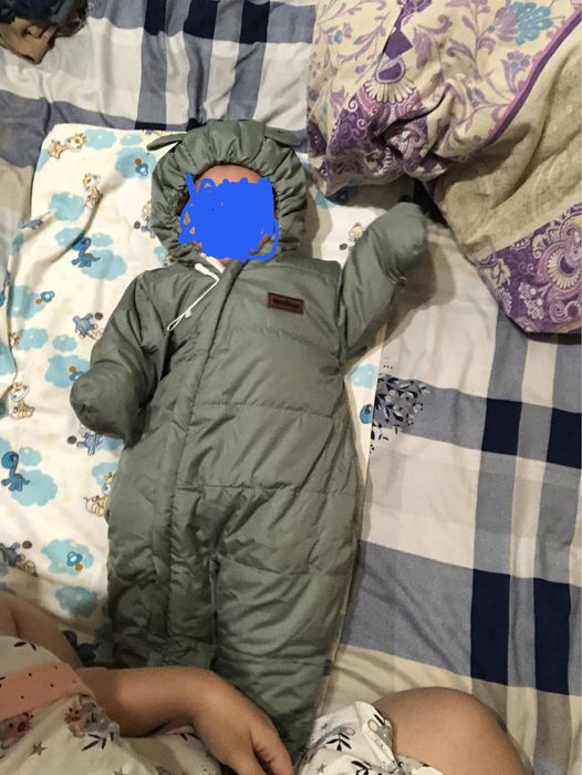 Продам комбинезон (осень/весна)