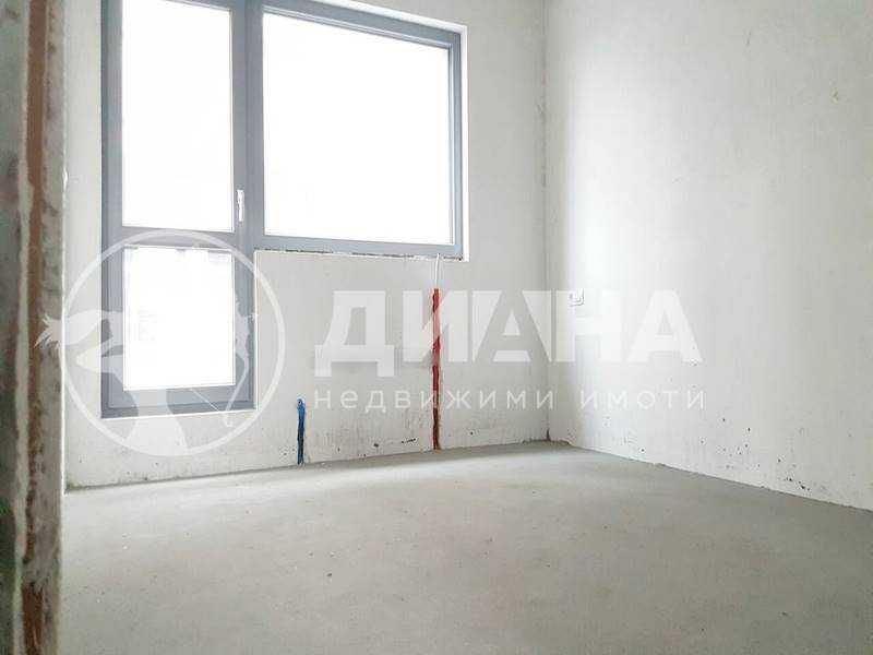 Продава се Четиристаен апартамент в Пловдив, Кършияка - 134 кв.м за 2000 €/кв.м - Снимка #2