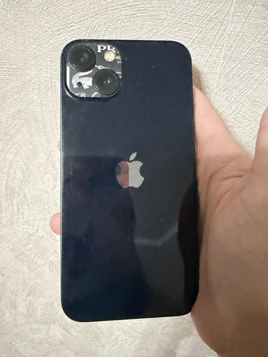 Продаю айфон 13