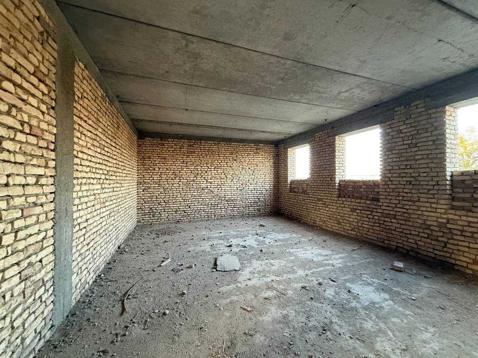 QURILISHI TUGALLANMAGAN BAHAVO JOYDAN 4 sotiqli hovli sotiladi #a952