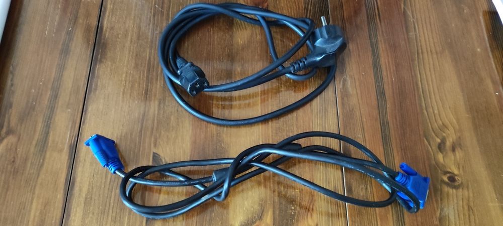 Кабели за компютър