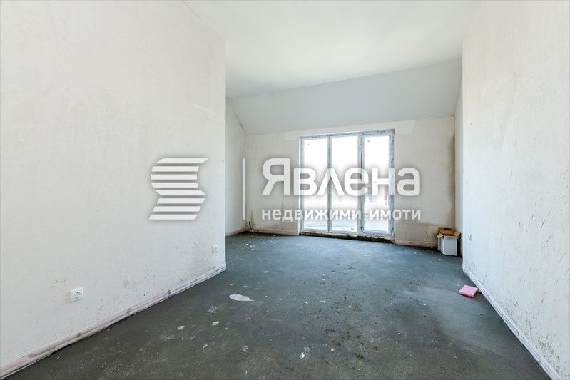 Продава се Тристаен апартамент в София, Студентски град - 199 кв.м за 2006 €/кв.м - Снимка #9