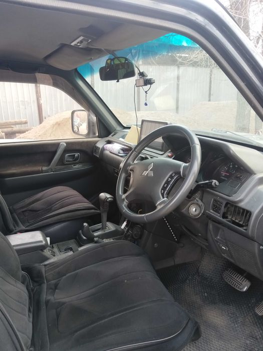 Митсубиси Паджеро 2