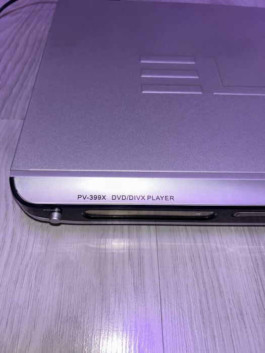DVD player (работещ)