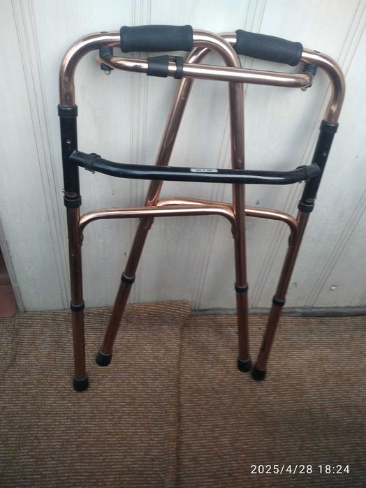 Продам костыли для ходьбы