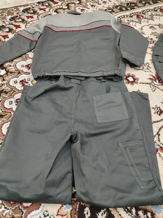 Продам спец одежду летний размер 52