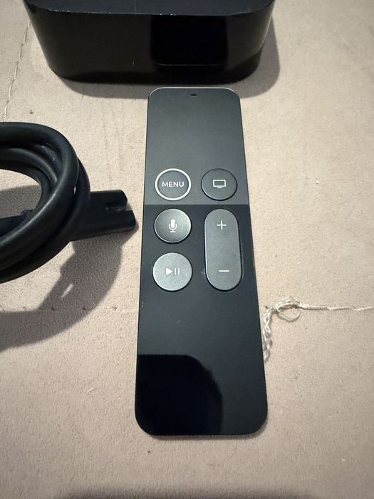 Apple tv 4 a1625 app store netflix youtube disney hbo prime voyo iphone macbook ipad