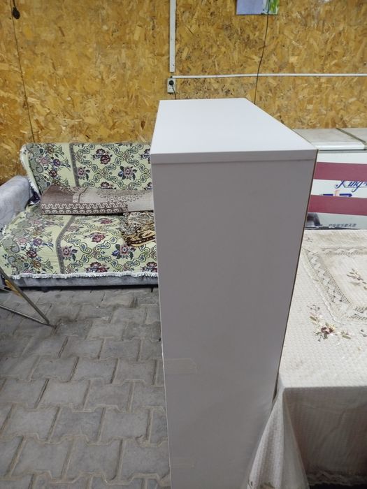 Продам обувницу новая