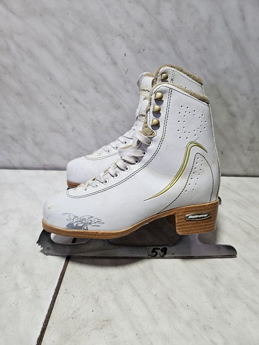 Patine gheata 59 patinaj artistic Bladerunner  marime 35  ( 22,5 cm