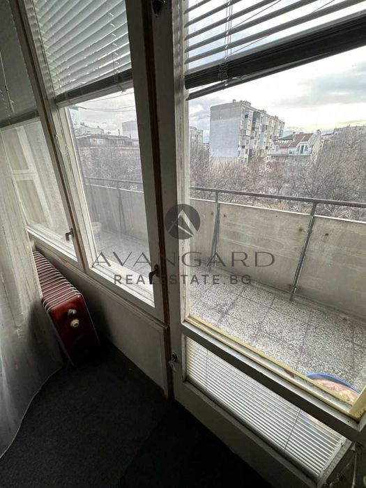 Продава се Двустаен апартамент в Пловдив, Кючук Париж - 78 кв.м за 1077 €/кв.м - Снимка #8