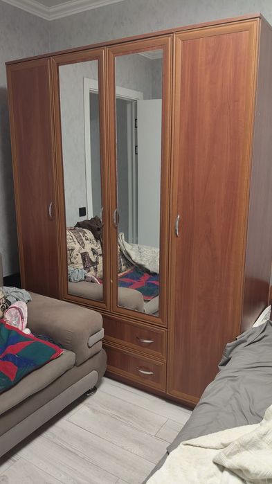 Продам шкаф плателтный