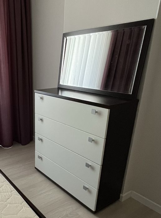 Комод и зеркало на лдсп