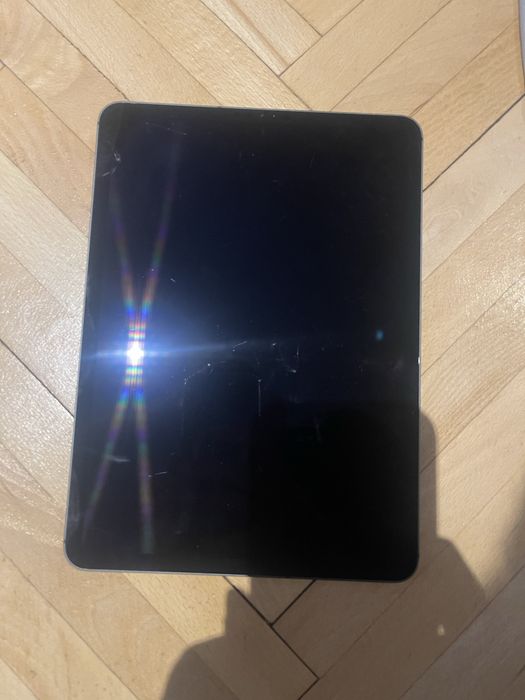 apple ipad pro 11 inch generaria 1 2018 a1934 trebuie reparata