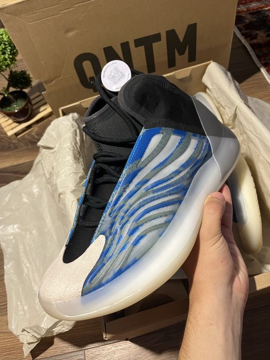 Adidas Yeezy Qntm Frozen Blue size 45