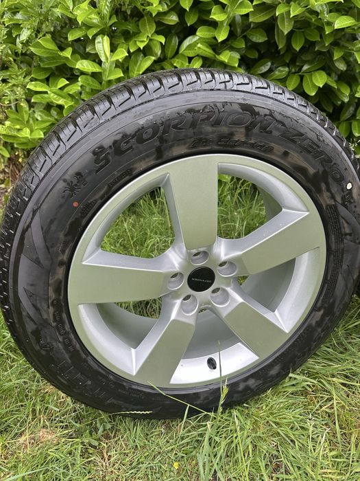 Set 4 Jante noi  Originale Land Rover Defender 20" Style 5098 Silver + Anvelope Noi Pirelli 255/60 R20