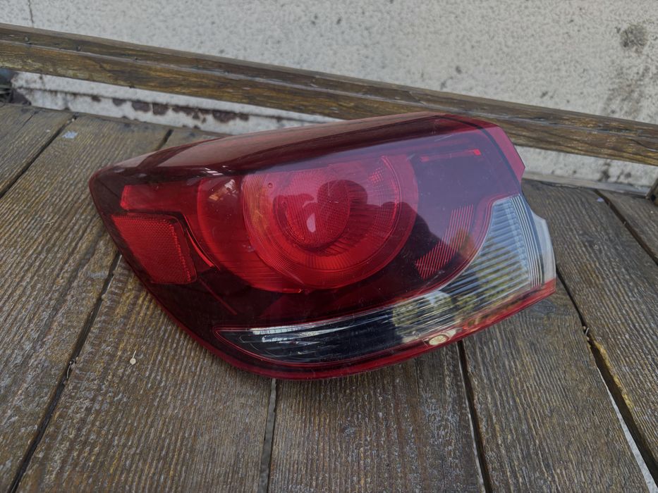 Стоп Мазда 2/Mazda 2