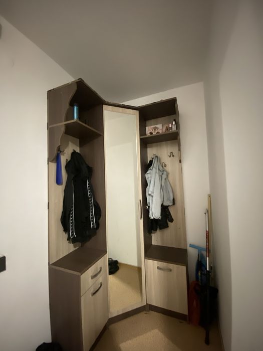 Продам шкаф для прихожей