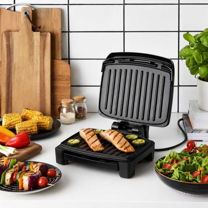Грил George Foreman Immersa – компактен електрически грил